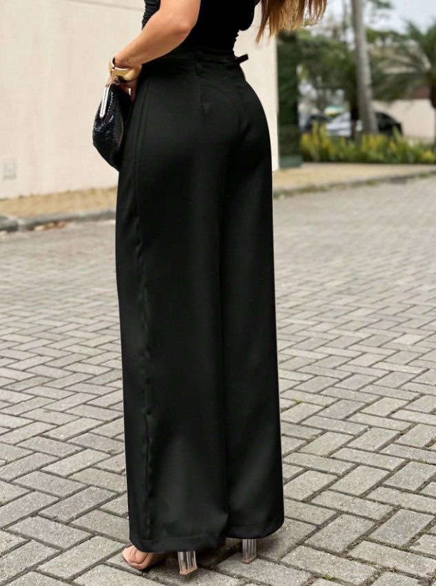 Calça Pantalona em Alfaiataria Cinturada com Cinto Fino