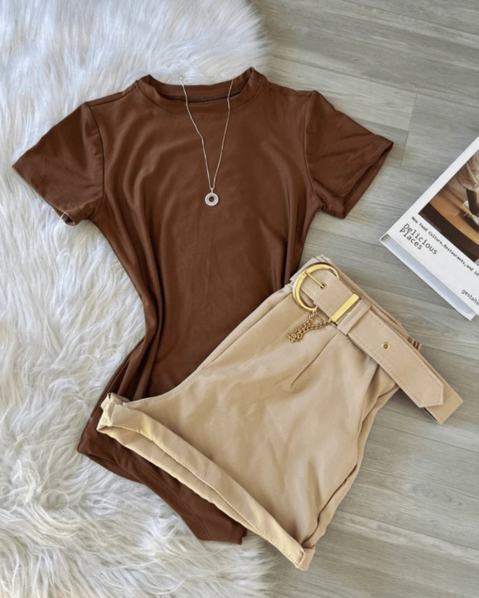 Conjunto Body e Short com Cinto Tendência